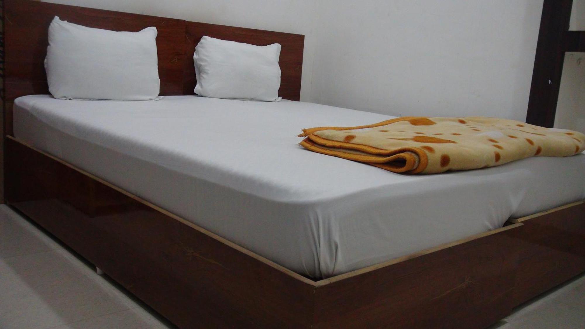 Khajuraho Hostel ภายนอก รูปภาพ