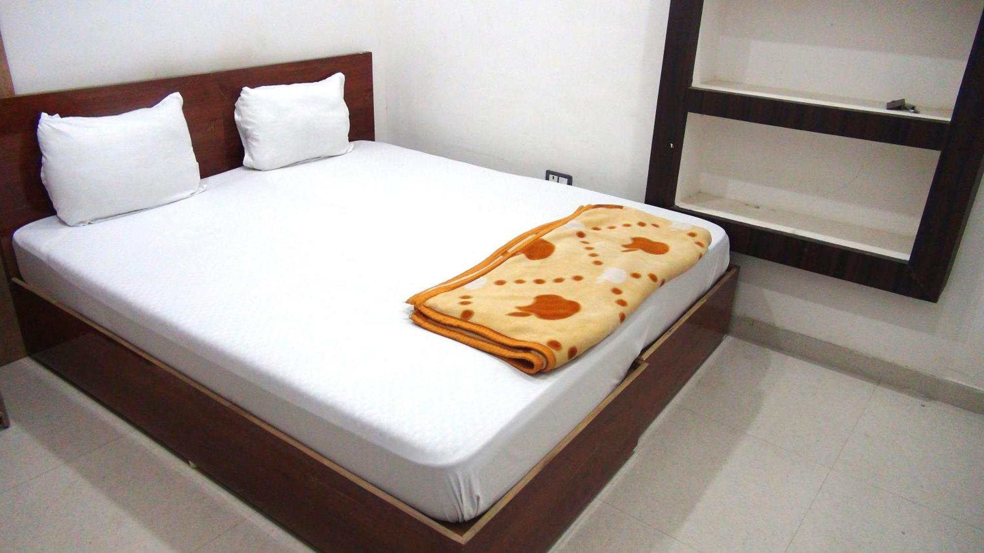 Khajuraho Hostel ภายนอก รูปภาพ